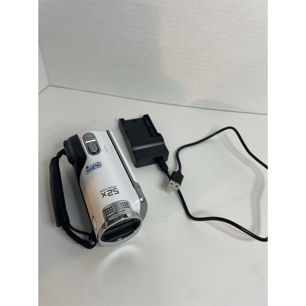 Samsung HMX-F90 Hand-Held Camcorder White w/Charger  Tested Works